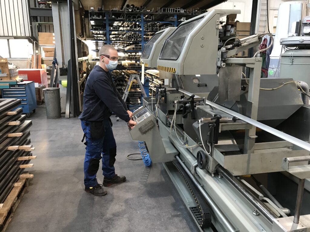 Encourager la relève : information numérique et rencontre personnelle